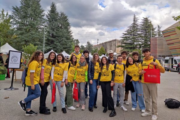 Docenti per un giorno all’Università dell’Aquila sull’inquinamento da microplastiche